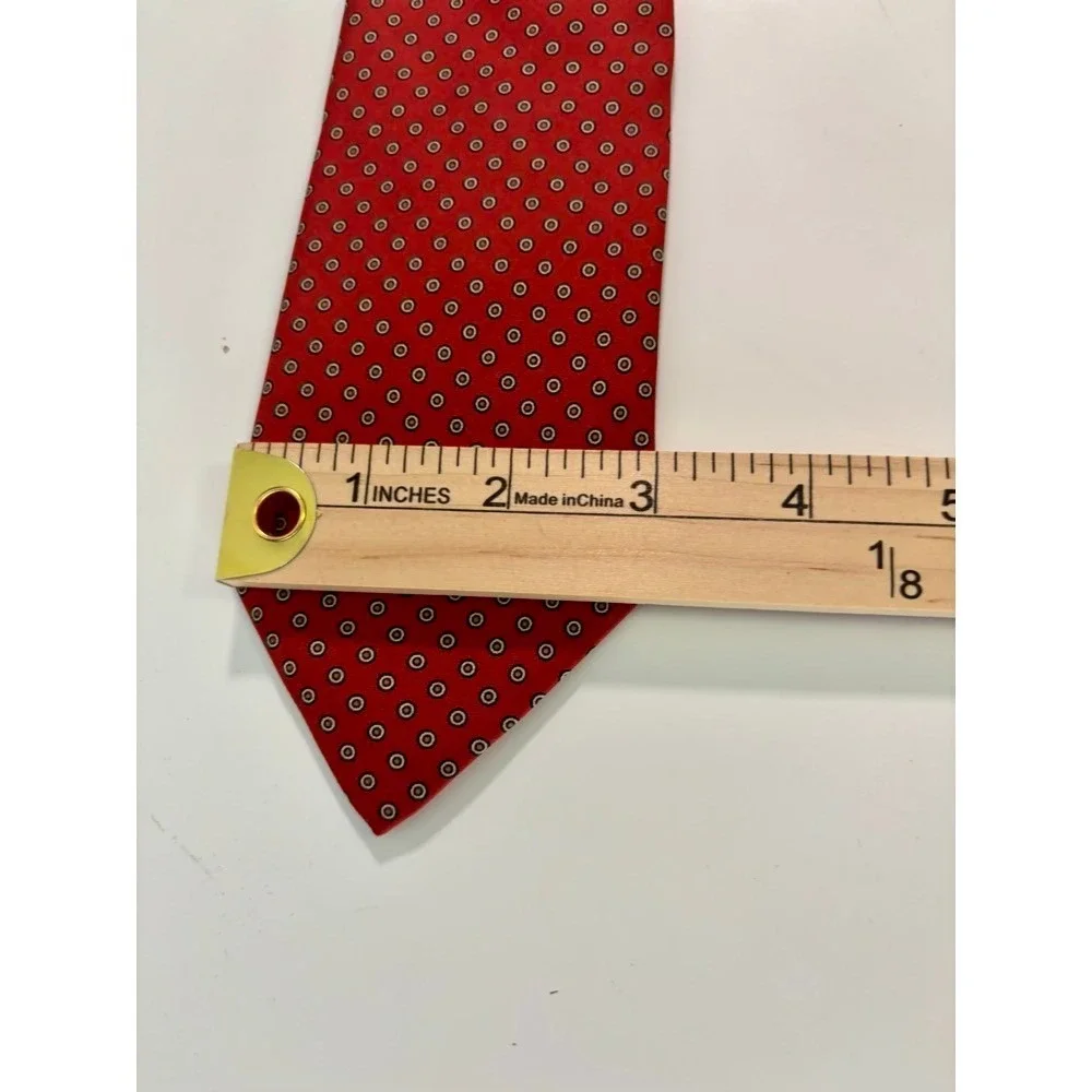 Vintage Tom James Mens Silk Tie‎ Red Geometric Medallion 56 In. Dapper Sartorial